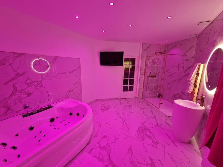Maison Chic Avec Jacuzzi Nogent Sur Oise Yaospa60 Kültér fotó