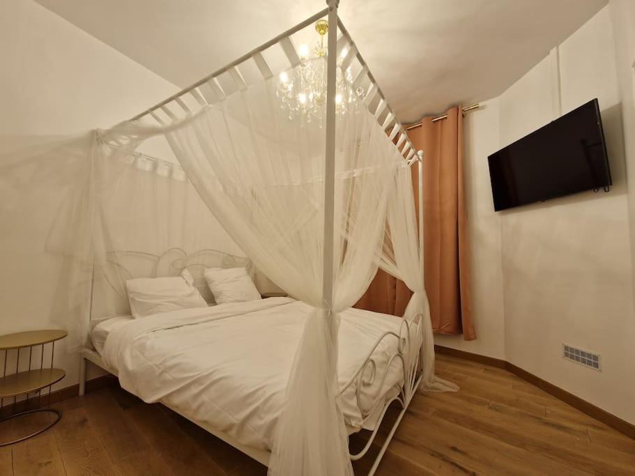 Maison Chic Avec Jacuzzi Nogent Sur Oise Yaospa60 Kültér fotó