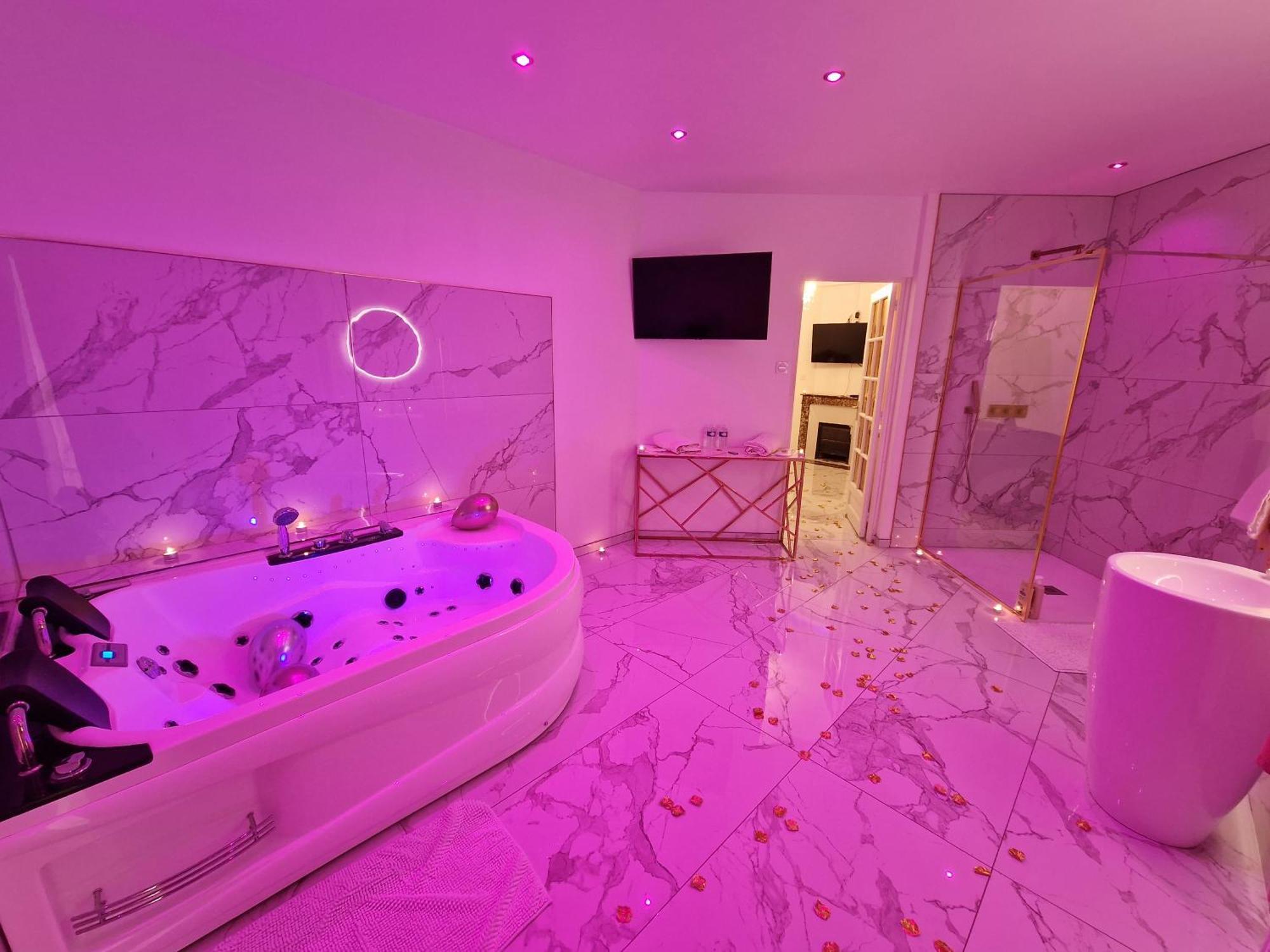 Maison Chic Avec Jacuzzi Nogent Sur Oise Yaospa60 Kültér fotó