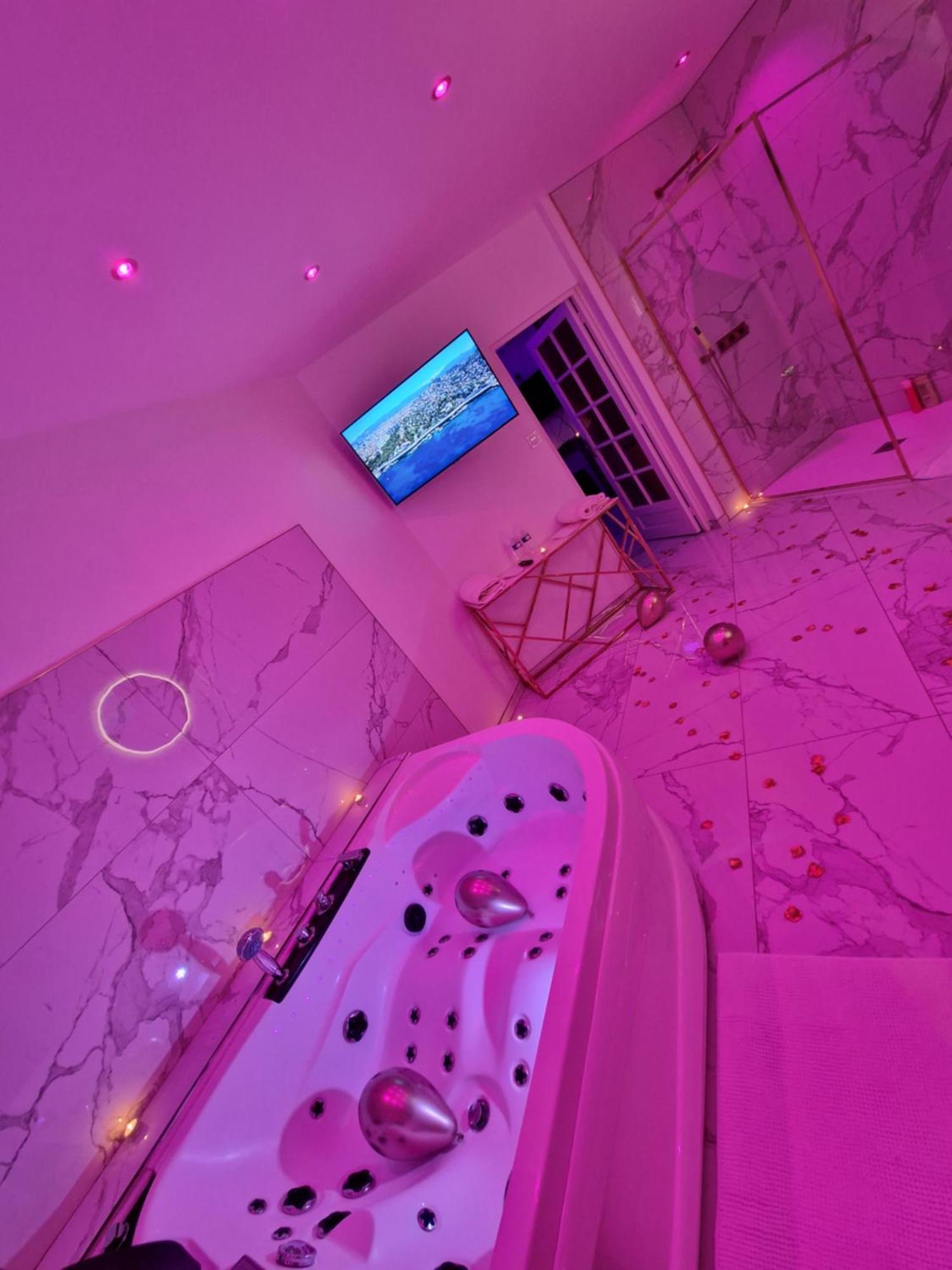Maison Chic Avec Jacuzzi Nogent Sur Oise Yaospa60 Kültér fotó